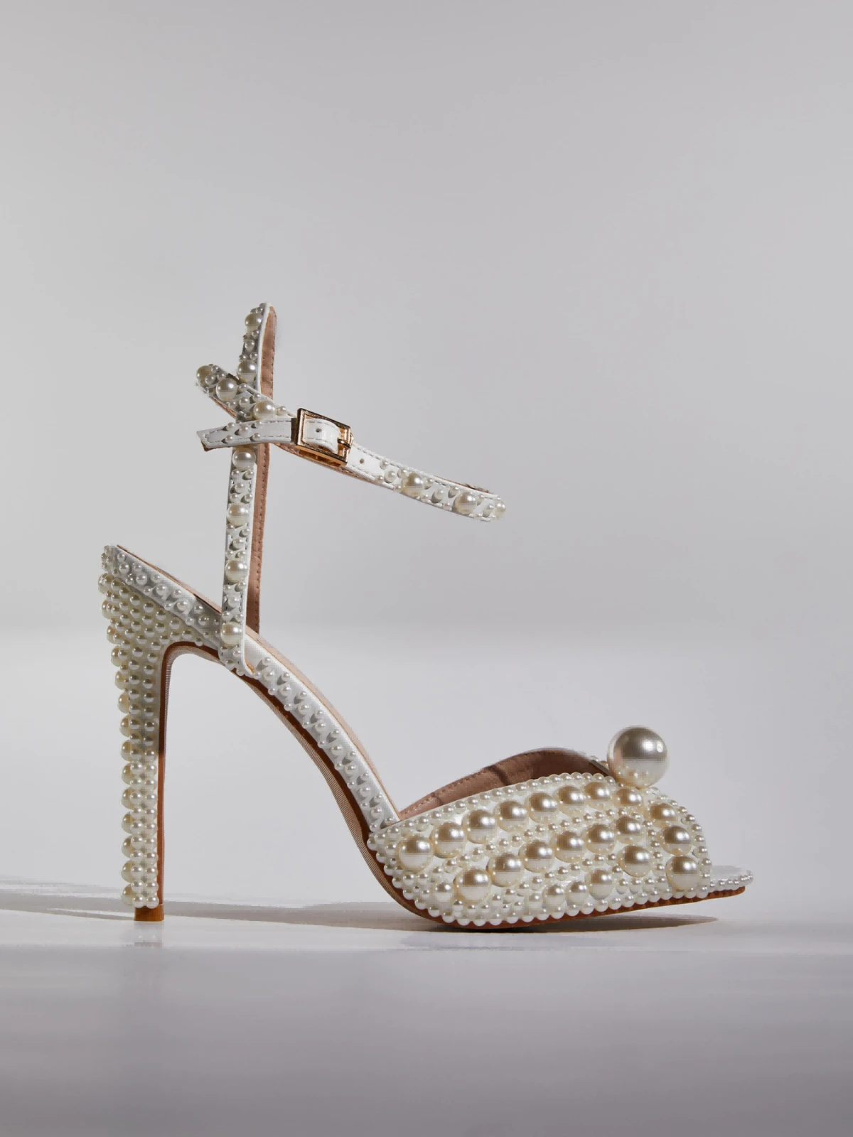 Cyrix Pearl Strap Sandals In Apricot