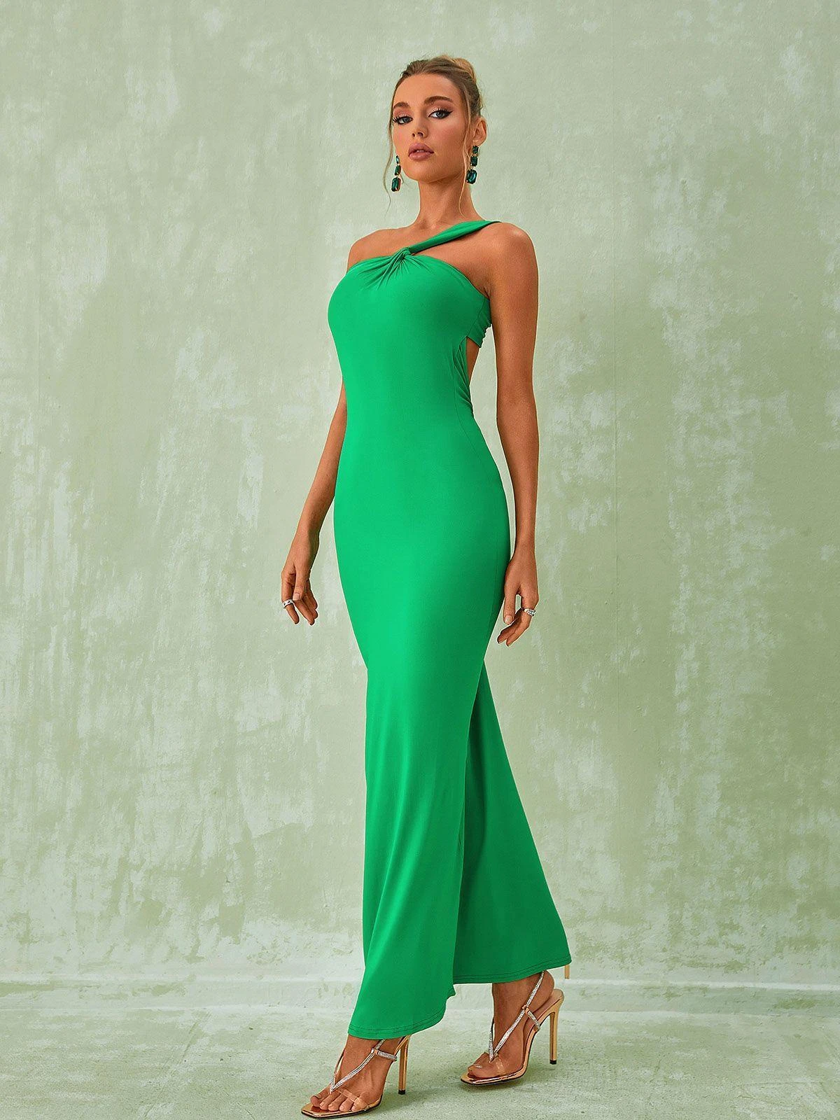 Emi One Shoulder Backless Maxi Dress In Green - Image 4