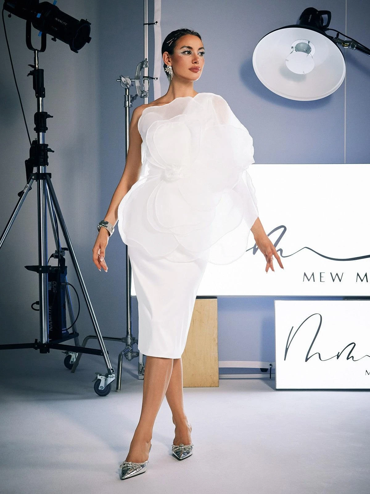 Gannon One Shoulder Flower Satin Midi Dress - Image 5