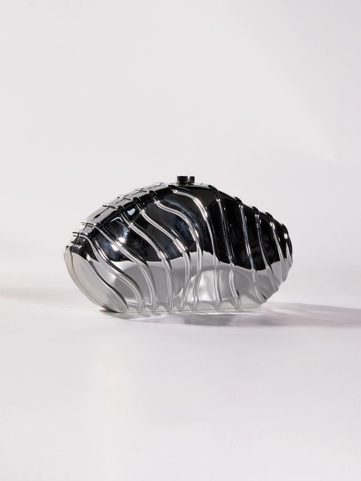 Mairi Metallic Acrylic Convertible Clutch - Image 3