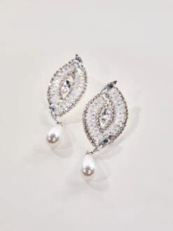 Oaelix Rhinestone Pearl Earrings