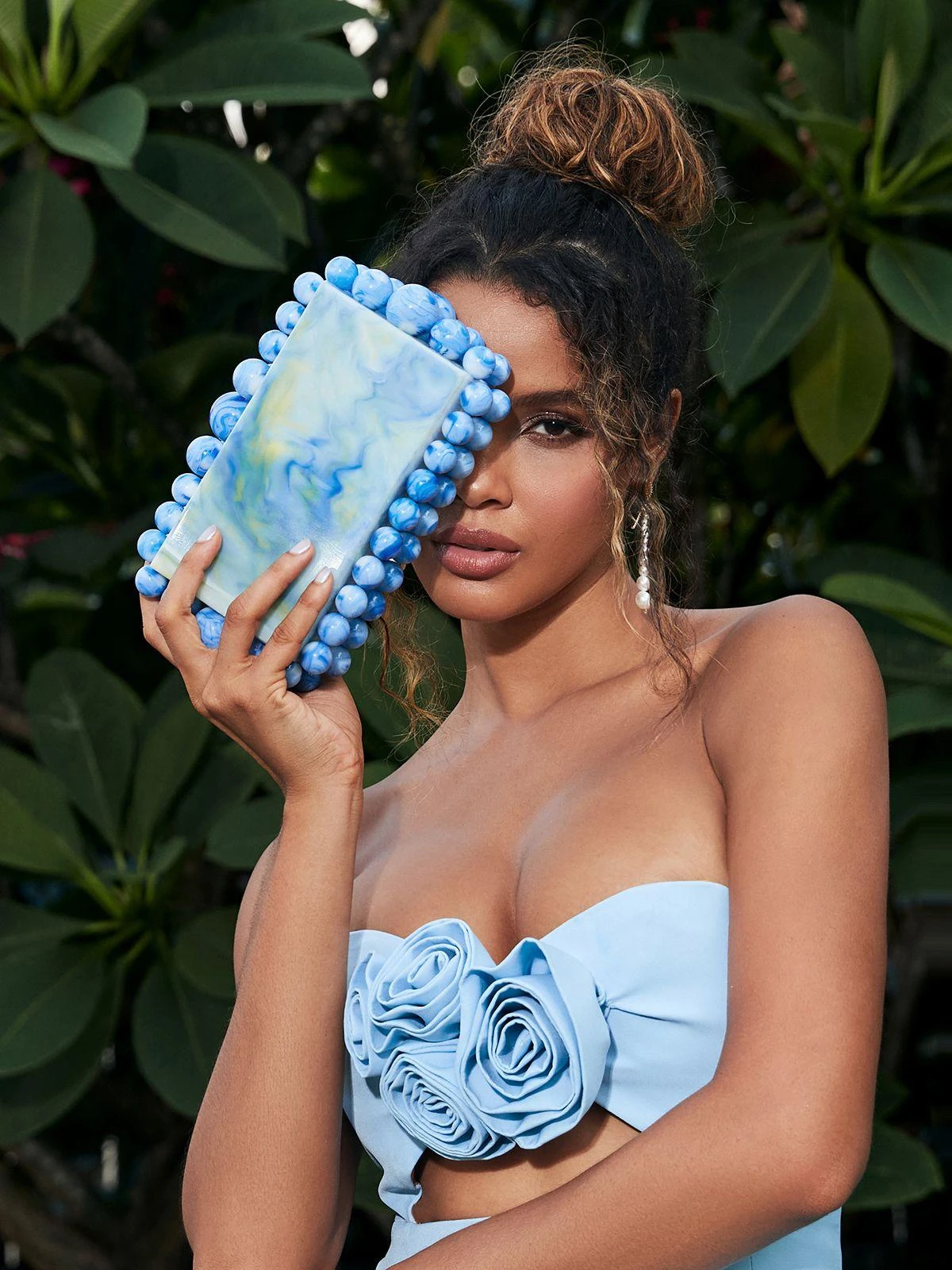 Sama Acrylic Beaded Clutch In Blue - Image 2