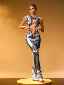 Taralynn Ruffle Ruched Metallic Skirt Set In Silver