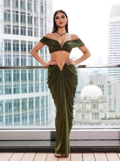 Tucker Legeoa V Ruched Skirt Set